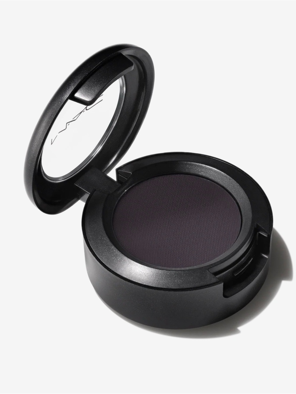 MAC Cosmetics Single Matte Eyeshadow — CARBON